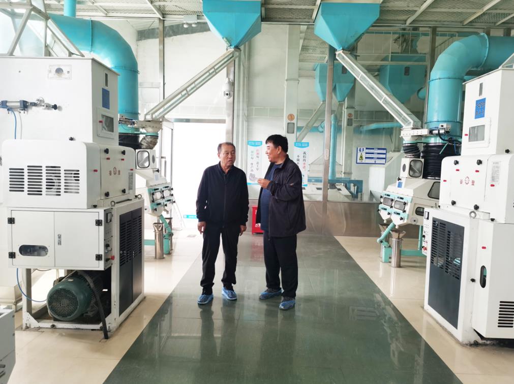 林永亮執(zhí)行會(huì)長到協(xié)會(huì)副會(huì)長單位、龍鼎（內(nèi)蒙古）農(nóng)業(yè)股份有限公司學(xué)習(xí)調(diào)研